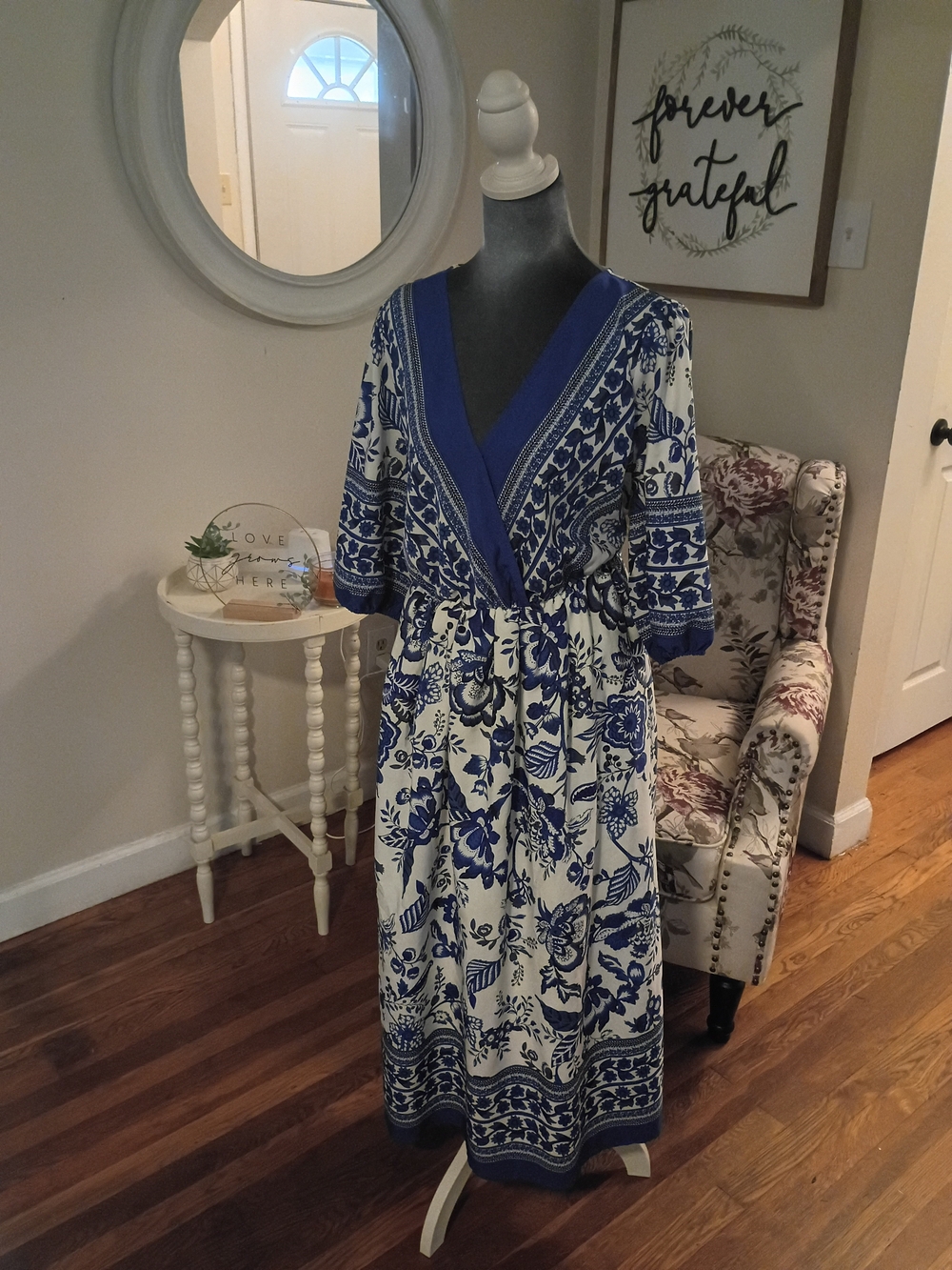 BloomChic Blue and White Floral Midi Wrap Dress Sz. 14/16 14 16 Plus Size